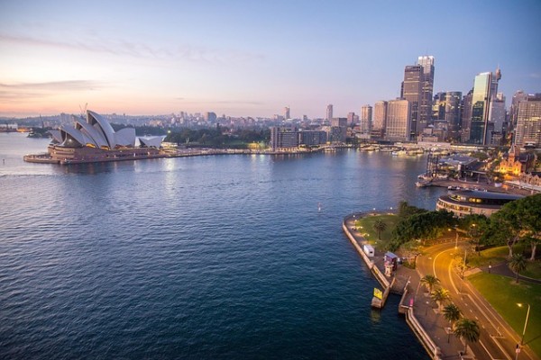 sydney-opera-house-354376_640