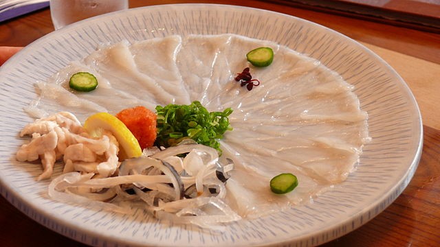640px-Takifugu_on